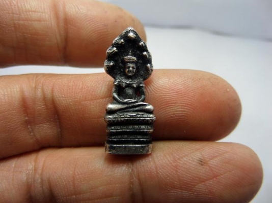 รูปหล่อพระนาคปรกลพบุรี สธ เนื้อเงิน ตอกโค๊ต