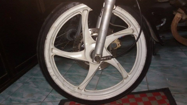 ขาย แม็กLS 5ก้านบิด พร้อมยาง 97\%