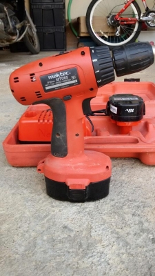 ขาย สว่านไร้สาย Maktec  ( ชาติ ลำพูน )