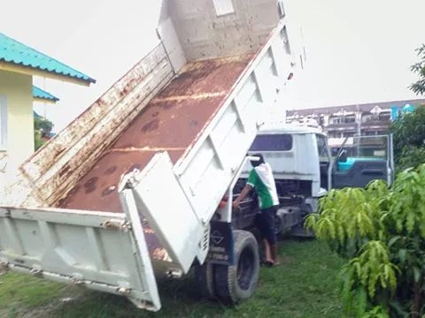 ขายรถหกล้อดั้มมิตซู สภาพสวย เครื่อง115 สภาพสวย พื้นกะบะฝาข้างกิ๊กๆ