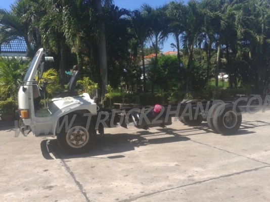 รถบรรทุก 6 ล้อ HINO FB113 คัซซียาว 5 เมตร...สามารถดูสภาพรถและทดลองขับได้ที่ศูนย์พักรถ truck2hand จังหวัดสระบุรี
