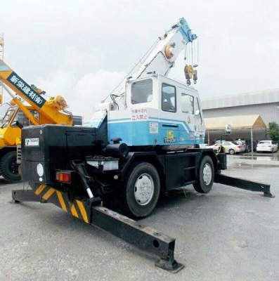 เครน 4ล้อ 8ตัน TADANO TR80M-1 ขาไขว้( X-Type) นำเข้าจากญี่ปุ่น 086-3039797 กู๋อ๋า
