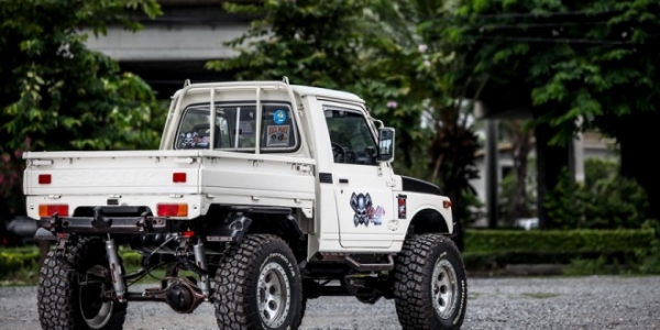 ขายกะบะลอย เปิด3ด้าน กว้าง1.4เมตร ยาว 2เมตร ใส่รถ4wd หล่อๆ