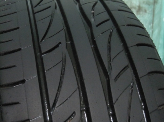 ขายยาง Bridgestone ขนาด 185 55R 15 สภาพสวยๆ