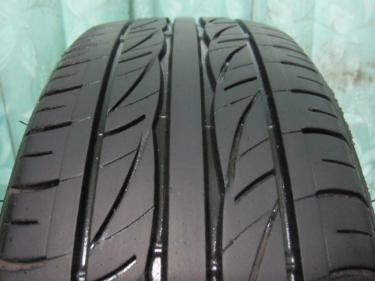 ขายยาง Bridgestone ขนาด 185 55R 15 สภาพสวยๆ