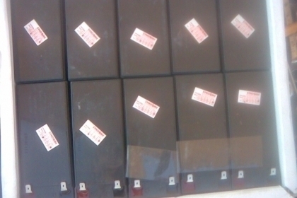 แบตเตอรีแห้ง 12 v สภาพใหม่ 9 แอม  และ 7.2  แอมสภาพดีครับของใหม่ครับ อายุการใช้งาน 3-4 ปีครับ ใส่รถเครื่อง หรือเครื่องสำรองไฟได้ครับ หรือแปงทำอย่างอื่น