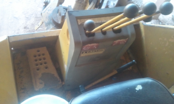 รถขุดล้อยางCat รถขุดล้อยางCat