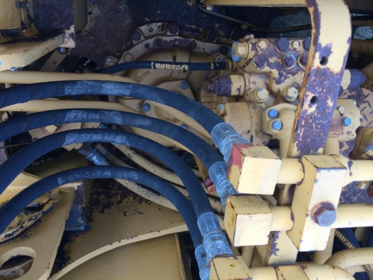 ขายรถแบคโฮ KOMATSU PC100-2