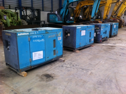 เครื่องปั่นไฟ AIRMAN SDG25S โทร 098-858-5524 สามภพ ครับ