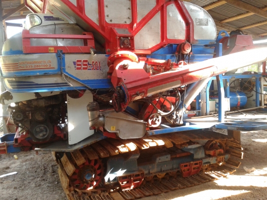 ขายรถเกี่ยวศักดิ์พัฒนา เครื่อง JO8C อุ้ม 2.3 ตันตัวเดิน 10 HT ราคา 800,000 บาท ลดได้