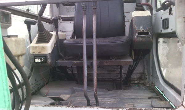 ขายด่วน รถขุด sumitomo PC 30 เก่าใน ปรับสภาพพร้อมใช้งาน