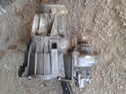 ขายเกียรธรรมดาเปอร์โย 305