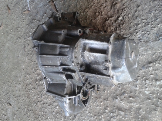 ขายเกียรธรรมดาเปอร์โย 305 ขายเกียรธรรมดาเปอร์โย 305