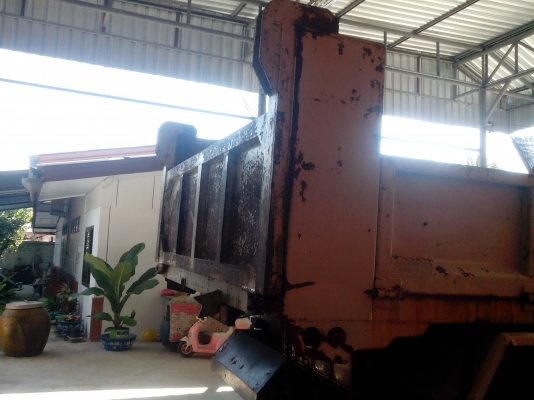 ขาย 6 ล้อดั้ม ฟูโซ  195 แรง  6d16 พร้อมใช้งาน