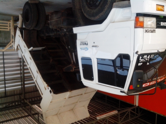 ขาย 6 ล้อดั้ม ฟูโซ  195 แรง  6d16 พร้อมใช้งาน