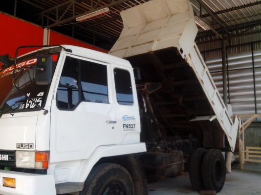 ขาย 6 ล้อดั้ม ฟูโซ  195 แรง  6d16 พร้อมใช้งาน