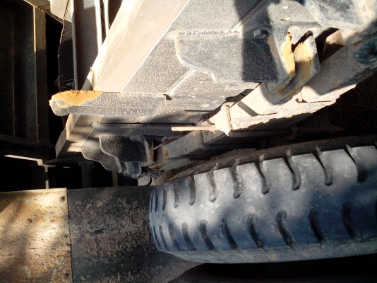 ขาย 6 ล้อดั้ม ฟูโซ  165 แรง 6d14 พร้อมใช้งาน