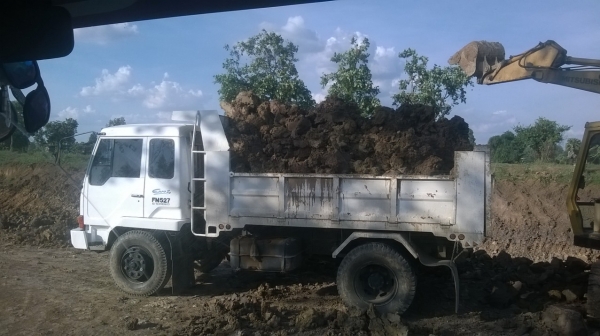 ขาย 6 ล้อดั้ม ฟูโซ  165 แรง 6d14 พร้อมใช้งาน