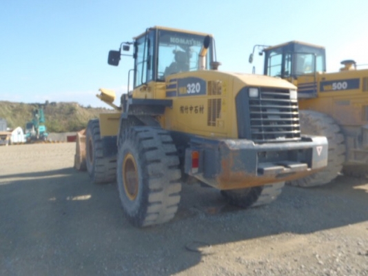 Komatsu WA320-5-60006