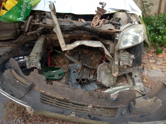 ขายซาก vios 1.5s ปี 04 พร้อมเล่ม