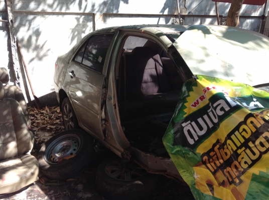 ขายซาก vios 1.5s ปี 04 พร้อมเล่ม