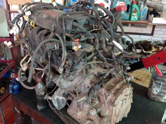 ขายซาก vios 1.5s ปี 04 พร้อมเล่ม