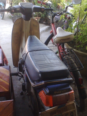 ซูซูกิ อาซี