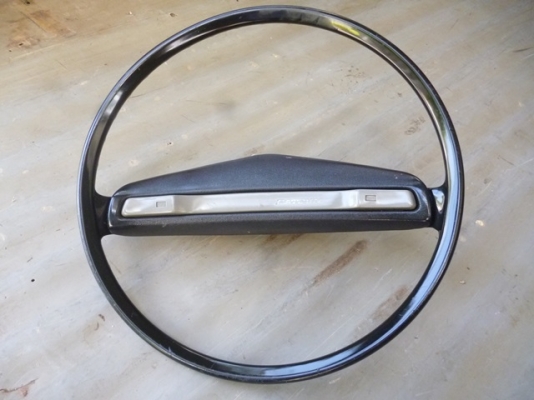 ขายพวงมาลัย datsun620 ช้างเหยียบ 650 บาท ขายพวงมาลัย datsun620 ช้างเหยียบ 650 บาท