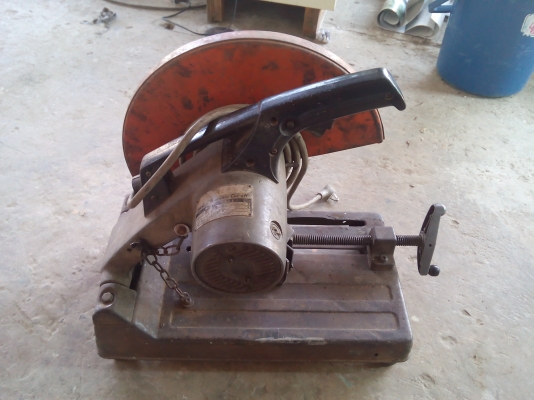 ขายเครื่องตัด 14นิ้ว มากีต้า 2000 บาท