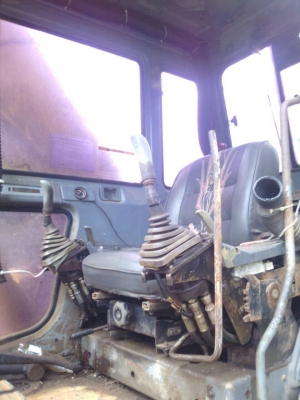 ขายด่วนSUMITOMO SH200.พร้อมใช้งานค่ะ