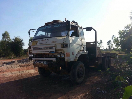 ขายด่วนรถสิบล้อUDหางเทนเลอร์2เพลาลากเเบกโฮpc200