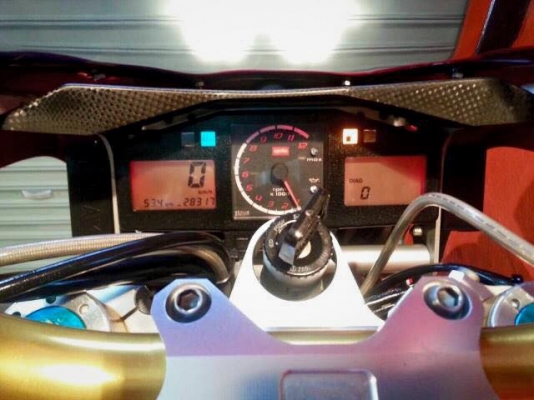 T&amp;T BIKE RAMA2 หลุดจอง ขายราคาเพียง 169000฿ APRILIA TUONO 1000 ปี 2006 สวยเทพ ของแต่งแน่น