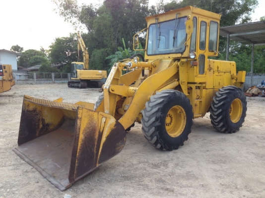 รถตักยอดนิยม KOMATSU 510 เก่าญี่ปุ่น กรองเดี่ยว สวยๆ เดิมๆ