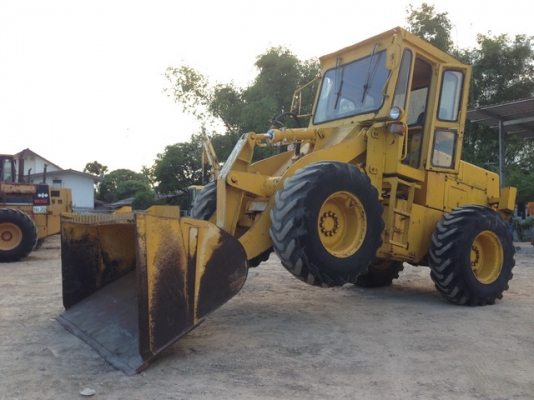 รถตักยอดนิยม KOMATSU 510 เก่าญี่ปุ่น กรองเดี่ยว สวยๆ เดิมๆ