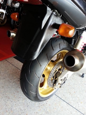 New!!--suzuki gsx1400 หัวฉีด รถสวยกริ๊บ ยาง-โซ่เสตอเพียบ สพม.แท้ สภาพพร้อมใช้เลย