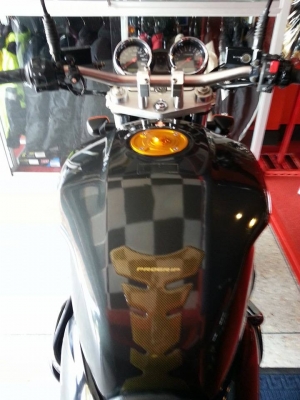 New!!--suzuki gsx1400 หัวฉีด รถสวยกริ๊บ ยาง-โซ่เสตอเพียบ สพม.แท้ สภาพพร้อมใช้เลย