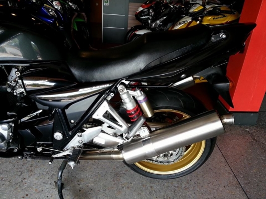 New!!--suzuki gsx1400 หัวฉีด รถสวยกริ๊บ ยาง-โซ่เสตอเพียบ สพม.แท้ สภาพพร้อมใช้เลย