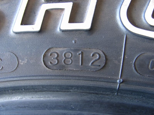 Maxxis Buckshot  265/75/16 ปี 12 ชุดละ 4,500.-