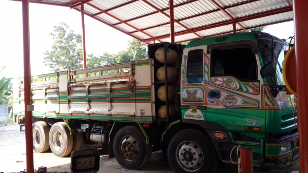 รถบรรทุก 12ล้อ อีซูซุ  GIGA