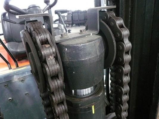 ขายรถโฟล์คลิฟท์มือสอง toyota รุ่น 6fd30 ราคา 399,000 บาท นำเข้าจากประเทศญี่ปุ่น 100\% ไม่เคยใช้งานในไทย