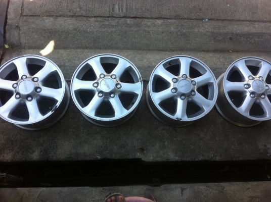 ล้อแม็กขอบ 16