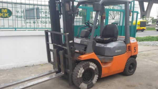 Toyota 02-7FD25 ฟอร์คลิฟท์ 2.5ตัน เครื่องยนต์ ดีเซล เสาสูง 3เมตร ติดต่อ 098-246-3778 น๊อค