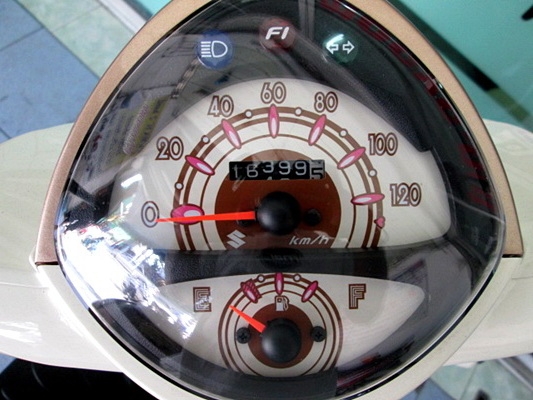 JALATO ปี 56 สีฟ้าดำ หัวฉีดประหยัดน้ำมัน แรงด้วย 125 cc ไมล์ 7 พันโล  แถม 2 รายการ  18900