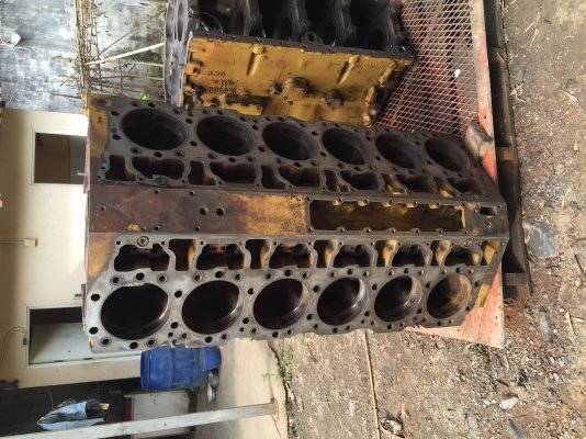 ขายเสื้อสูบCAT 3412B ขายเสื้อสูบCAT 3412B