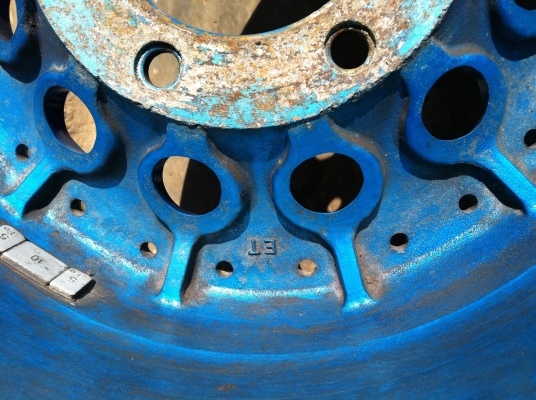 ล้อหยดน้ำ 6รู139 ขอบ 15 กว้าง 8 มีคู่เดียว ล้อหยดน้ำ 6รู139 ขอบ 15 กว้าง 8 มีคู่เดียว