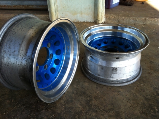 ล้อหยดน้ำ 6รู139 ขอบ 15 กว้าง 8 มีคู่เดียว ล้อหยดน้ำ 6รู139 ขอบ 15 กว้าง 8 มีคู่เดียว