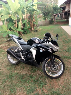 ขาย CBR250 ABS สีดำครับ ขาย CBR250 ABS สีดำครับ