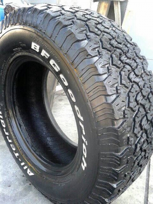 ขายยางBF 265/70/16 ปี10 สภาพสวยๆราคาถูก