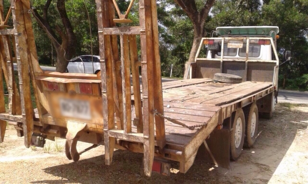 ขายรถสิบล้อเทเลอร์ Hino KT920 เครื่อง EH700-165 แรง 1 เพลา หัว F18 พวงมาลัยพาวเวอร์ มีสโลด์ ทะเบียนพร้อม