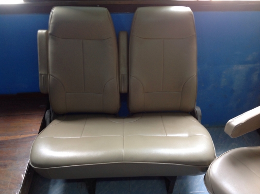ขายเบาะรถตู้ ครับ